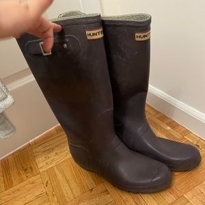 Size 12 hunter rain boots